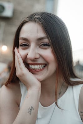 Lucie, 28